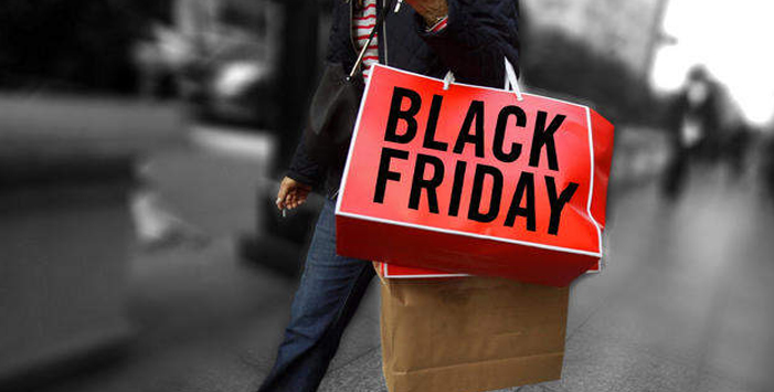 include influencers in your black friday social media campaigns